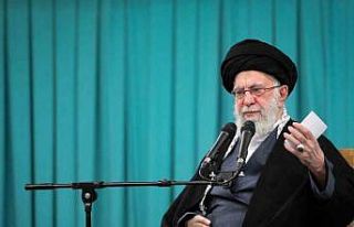 İran dini lideri Hamaney, protestolarda binlerce...