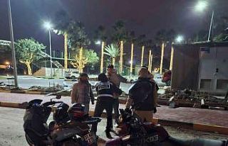 İskenderun polisi soğuk havada asayiş için sahada