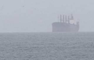 İstanbul Boğazında makine arızası yapan gemi...