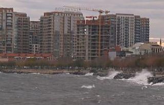 İstanbul’da lodos etkili oluyor: Fatih ve Zeytinburnu’nda...