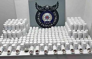 İzmir’de durdurulan araçtan binlerce uyuşturucu...