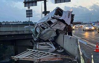 İzmir’de freni boşalan kamyon dehşet saçtı:...