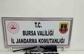 İznik’te şüphelinin evinden tabanca ve av tüfeği...