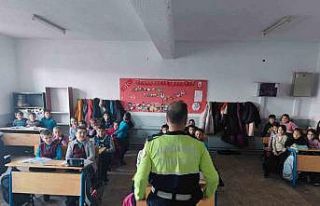 Jandarmadan öğrencilere trafik eğitimi