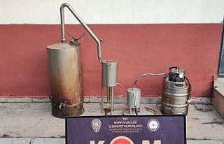 Kaçak alkol operasyonunda 577 litre el yapımı alkol...