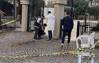 Kağıthane’de ağabey, annesinin cenazesinde kardeşini...