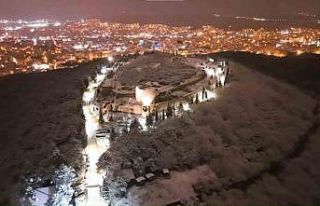 Kar altında kalan Aydos Kalesi havadan görüntülendi