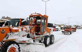Kar nedeniyle Çelikhan- Malatya Karayolu ulaşıma...