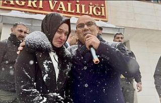 Kar ve fırtınaya rağmen vefa: Ağrı, Vali Koç’u...