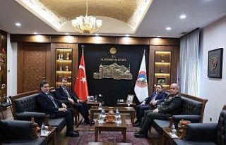 Kara Kuvvetleri Komutanı Tokel ve Bakan Yardımcısı...