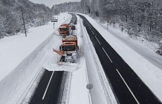 Karla kaplı Bolu Dağı’nda ‘Kar kaplanları’...