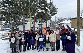 Karnelerini jandarma ekipleri ulaştırdı