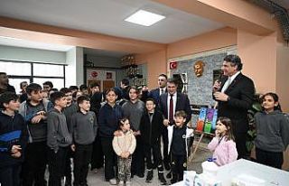 Kartepe Belediye Başkanı Kocaman, öğrencilerle...