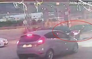 Kaza kavşağı haline gelen dönüşte yaşanan kaza...