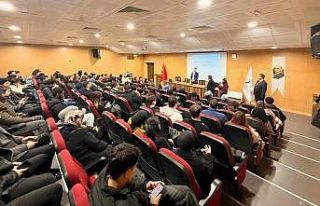 KBÜ’de kariyer planlaması ve KPSS semineri