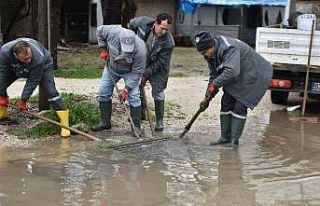 Kepez Belediyesi sağanak yağışlara karşı seferber...