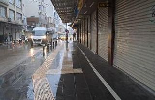 Kilis’te sağanak yağış etkili oluyor