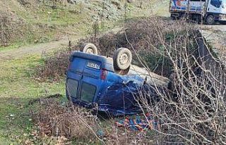 Kontrolden çıkan araç köprüden aşağı uçtu