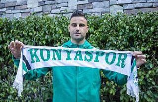 Konyaspor, Deniz Türüç ile sözleşme imzaladı