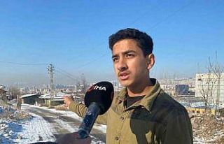 Köpeklerin saldırısına uğrayan çocuğu kurtaran...