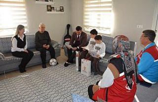 Köyceğizli şehit çocuklarını, Bakan Göktaş...