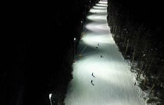 Kristal karların üzerinde gece mesaisi: Sarıkamış’ta...