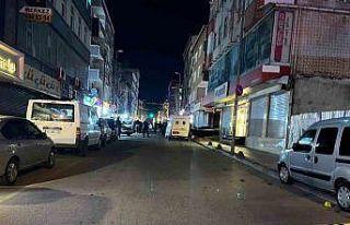 Küçükçekmece’deki silahlı saldırıda 2 kişi...