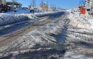 Kulp’ta dondurucu soğuk günlük yaşamı felç...