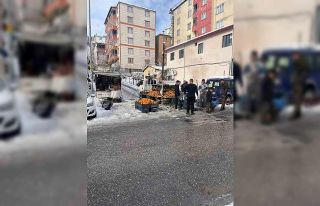 Kulp’ta kar esareti: Pazar esnafının büyük çoğunluğu...