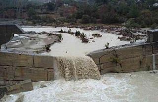 Kuraklıkla kuruyan Deliçay yeniden akmaya başladı,...