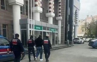 Kuşadası’nda altın bilezik hırsızı yakalandı