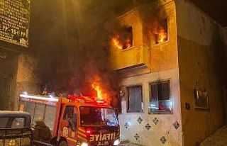 Kuşadası’nda metruk binada korkutan yangın