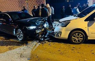 Lüks araçtaki hasarı görenler gözlerine inanamadı