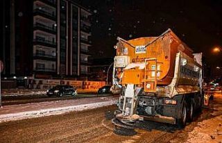 Malatya Büyükşehir Belediyesi karla mücadelede...