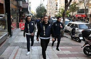 Manisa’da polis ve zabıtadan yaya güvenliği için...