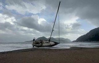Marmaris’te şiddetli fırtına ve sağanak yağış...