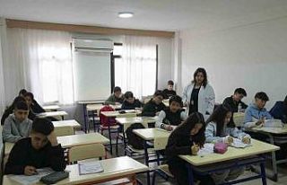 Mersin’de öğrencilere ücretsiz eğitim desteği