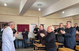 Mezun öğrencilerinden öğretmenlerine unutulmaz...