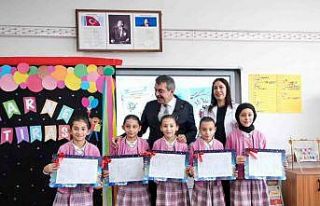 Milli Eğitim Bakanı Tekin, Ağrı’da beşiz kardeşlere...