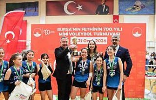 Mini Voleybol Turnuvası’nda ödüller sahiplerini...