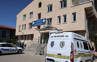 Misafirliğe giden ailenin evdeki altınları çalındı