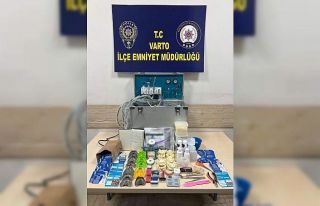 Muş’ta evini kliniğe dönüştüren sahte dişçi...