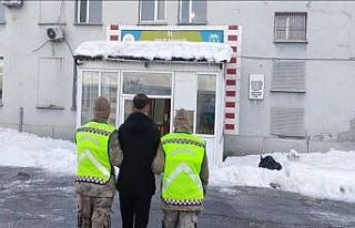 Muş’ta hırsızlık suçundan aranan şahıs yakalandı