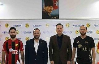 Nebi Hatipoğlu, Eskişehirspor’a 2 futbolcu kazandırdı
