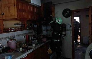 Ocakta unutulan fritöz itfaiyeyi alarma geçirdi