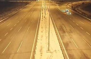 Önce kameralara, sonra jandarmaya yakalandı