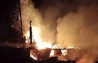 Ordu’da evini ateşe veren şahıs ağaçta asılı...