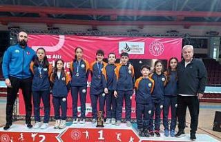 Osmangazili badmintoncular, Türkiye Şampiyonası’nda...