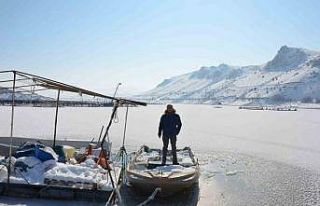 Otlukbeli buz tuttu: Sıcaklık eksi 22,1 dereceye...