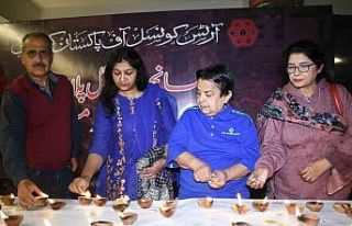 Pakistan’daki AVM yangınında can kaybı 67’ye...